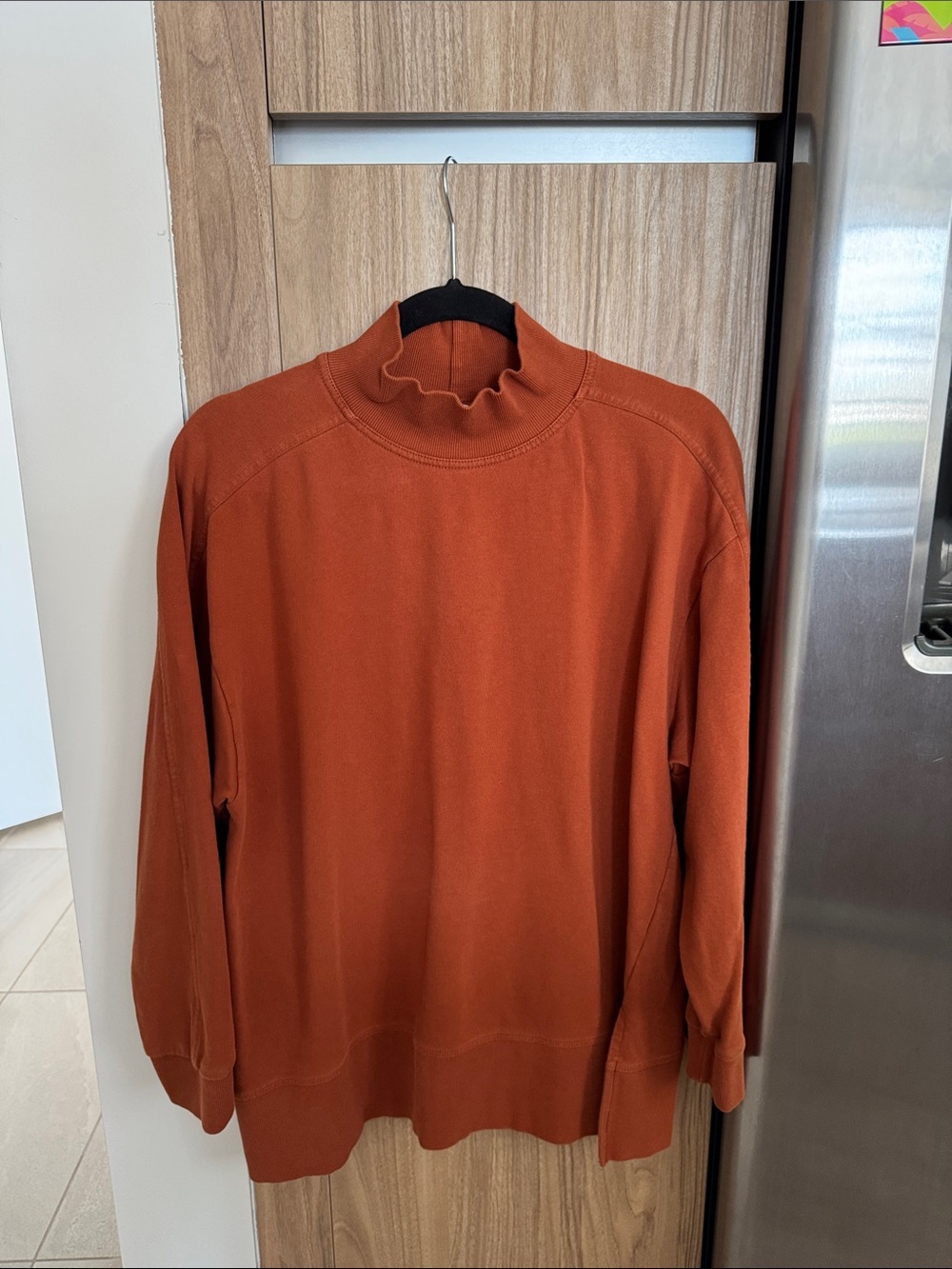 Ribbed Mock Neck Pullover - Rust
